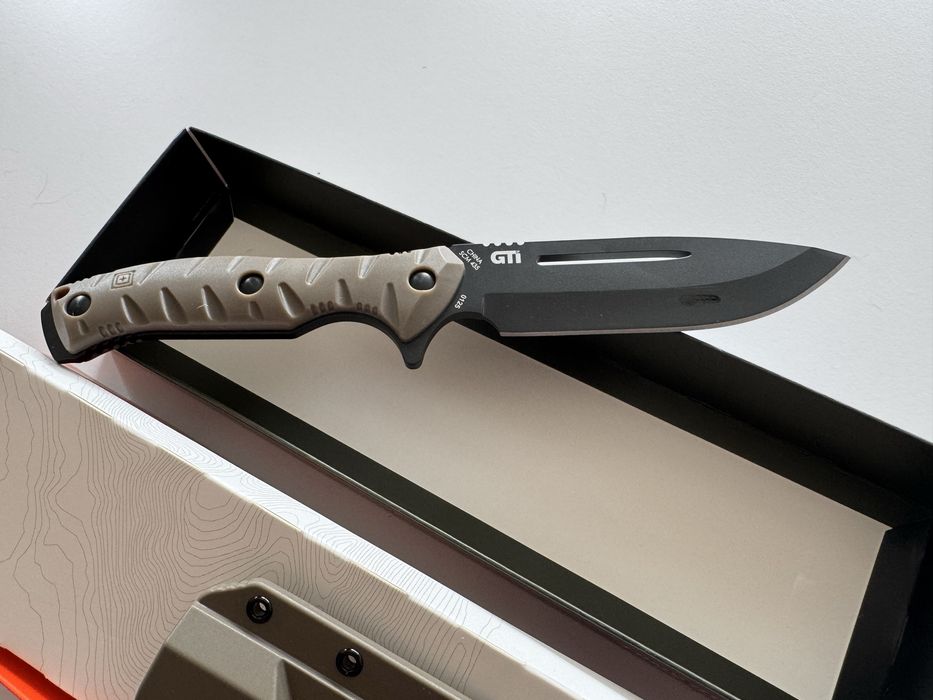 Nóż myśliwski 5.11 Camp&Field Knife