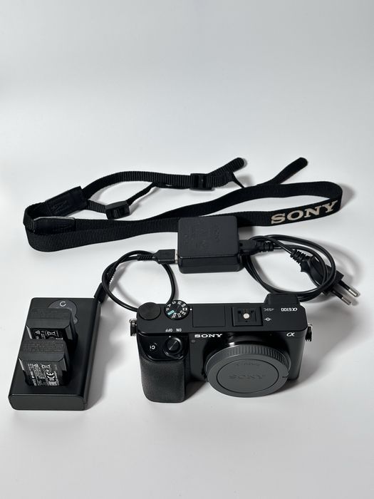 Sony Alpha A6100 – Câmara Mirrorless APS-C 4K