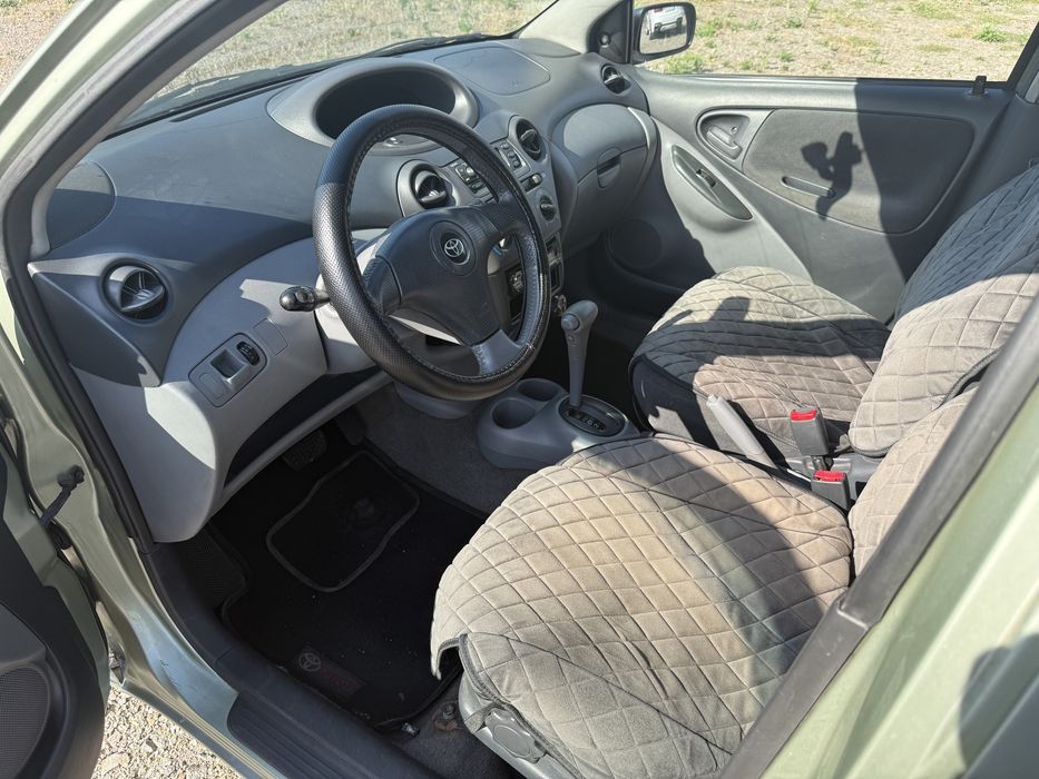 Продам Toyota Yaris 2003 1.3 VVT-I