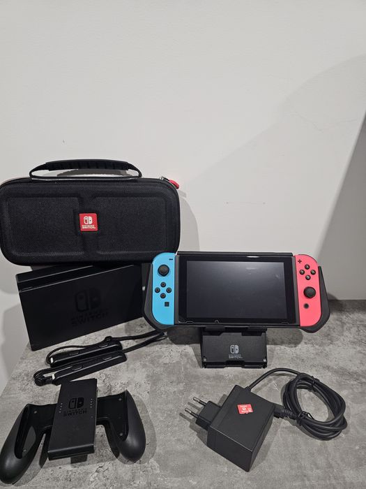 Nintendo Switch com extras