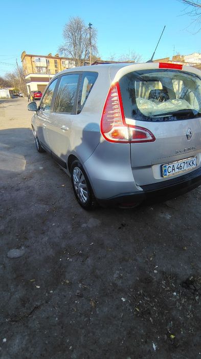 Renault Scenic 3    1.5    k9k