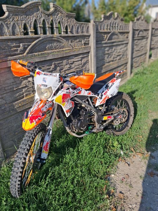 Мотоцикл SkyBike CRDX 250