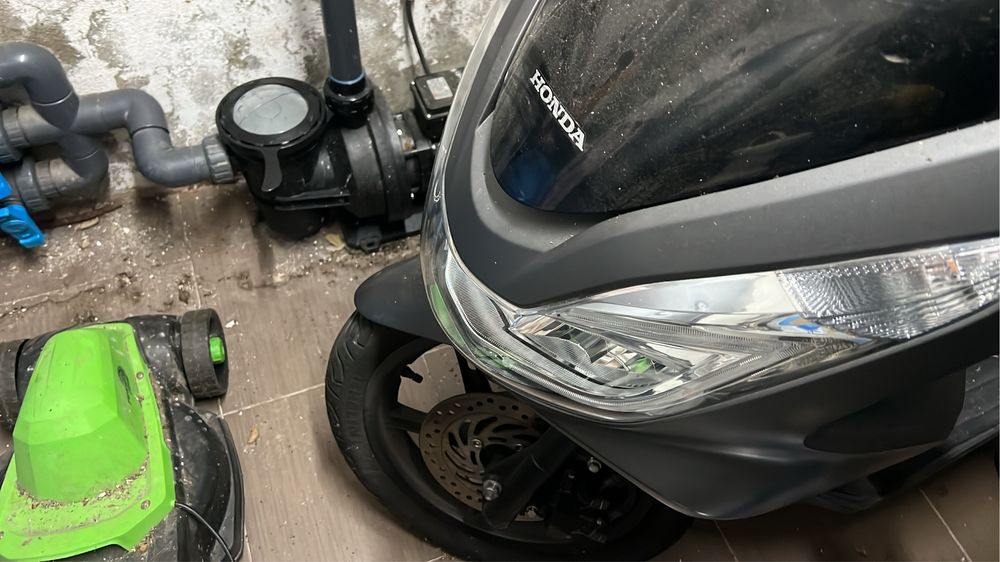 Honda PCX 125 - Excelente Estado