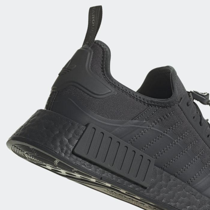 Кроссовки Adidas NMD_R1 TR. 42-43р.