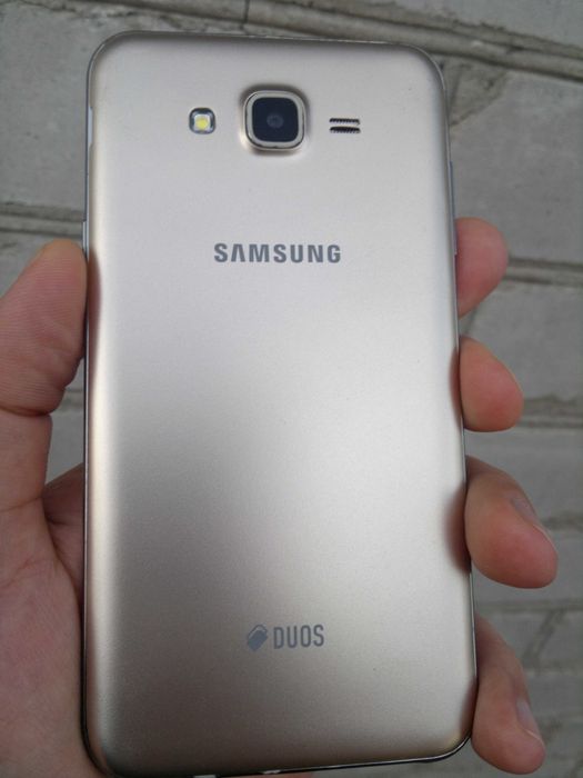 Samsung J7 Android 11