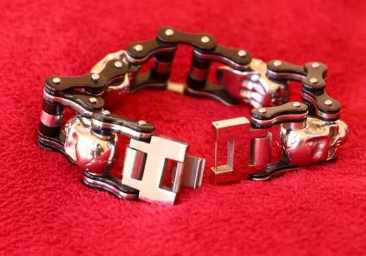 Pulseira "Biker" em aço inox.