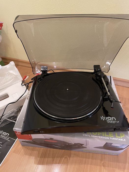 Вініловий програвач ION PROFILE LP