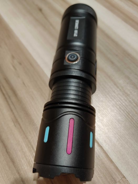 Mocna latarka taktyczna ZOOM LASER 6 trybów Ładowanie USB C (L1546)