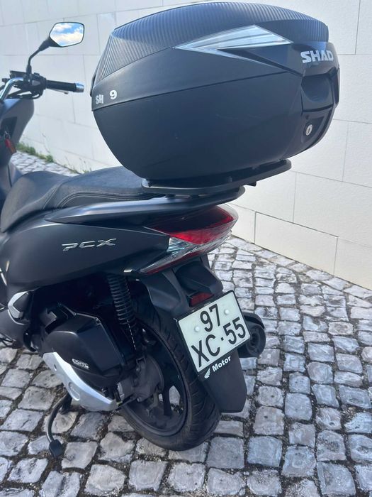 Honda PCX 125 + Top case SHADi - Muito bom estado