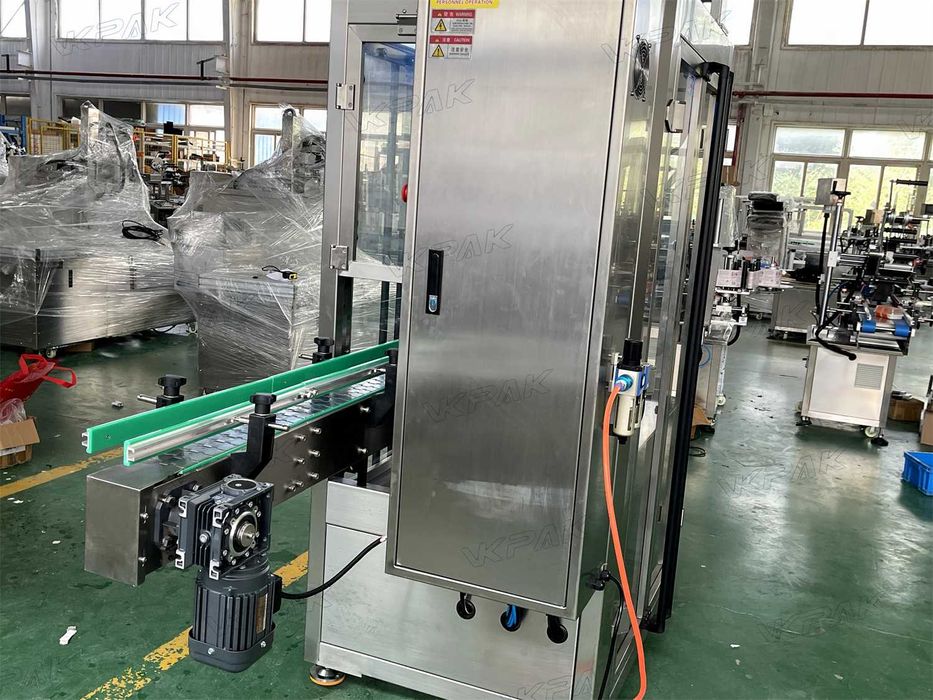 Máquina de enchimento, Máquina de enchimento de líquidos / pastas