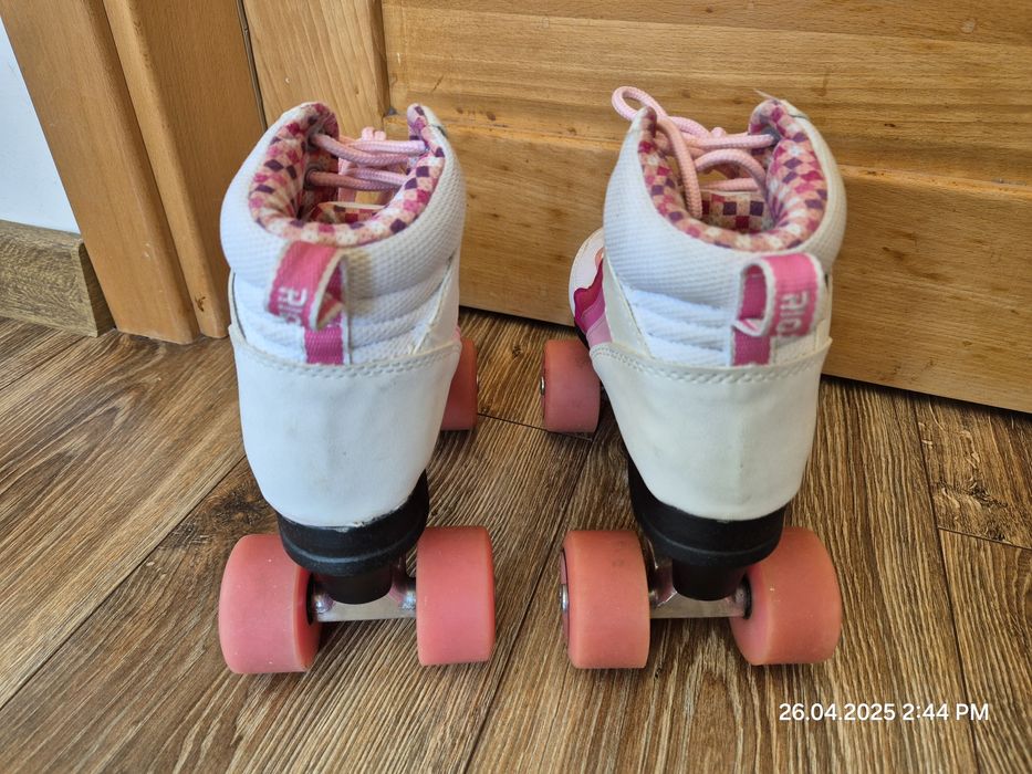 Wrotki rozmiar 37 skóra