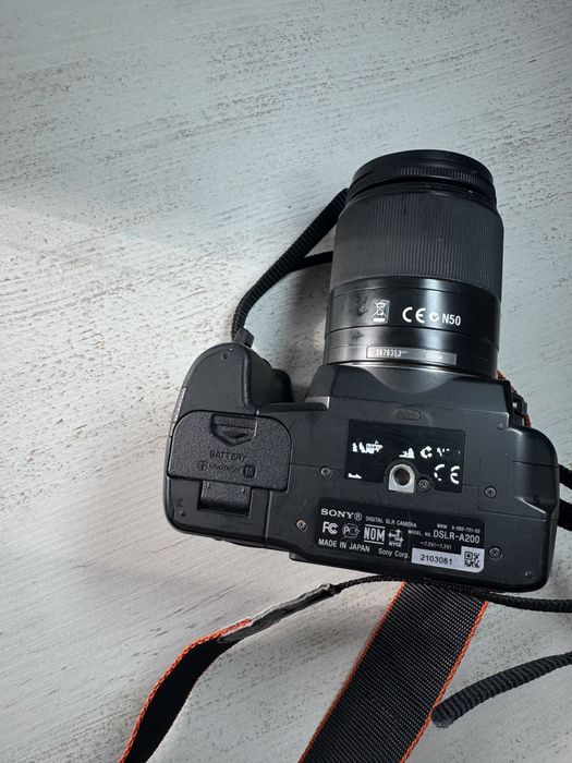 Фотоапарат  Sony Alpha DSLR-A200