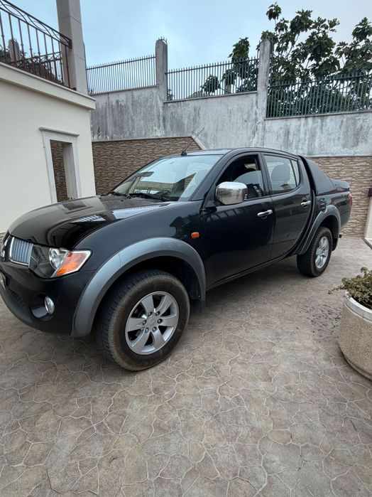 Mitsubishi Strakar