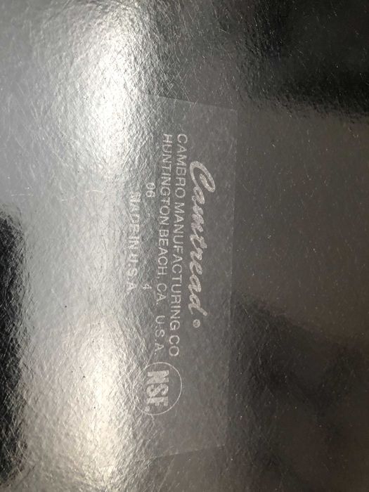 Tabuleiro antiderrapante Cambro hotelaria