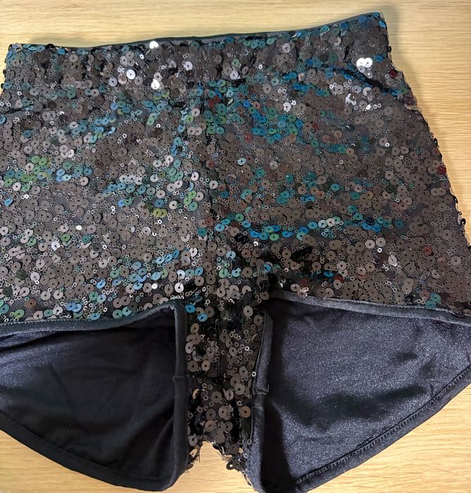 Шорты в пайетках Calzedonia