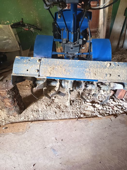 Motocultivador a gasóleo