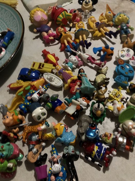 Коллекционные игрушки киндер