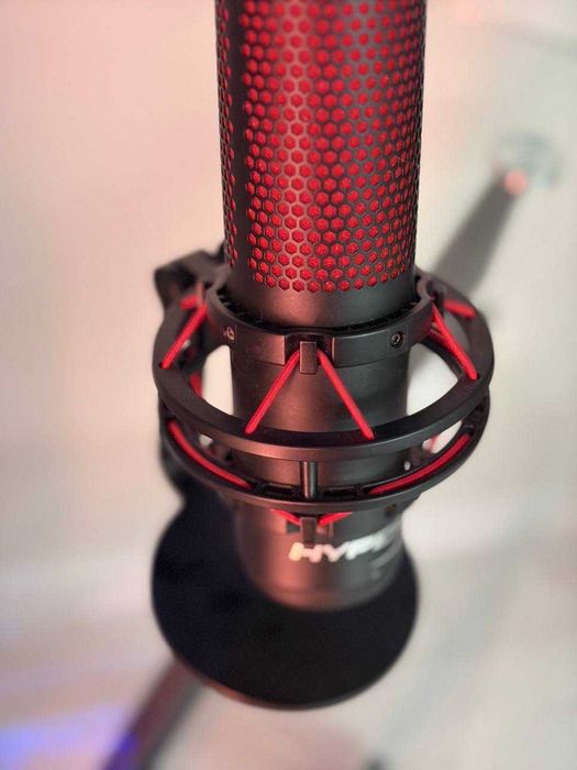 Продам стрімерський мікрофон HyperX Quadcast .