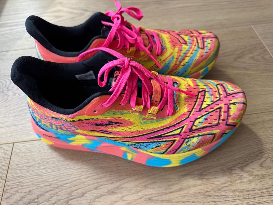 Buty do biegania Asics Noosa Tri 15 stan bardzo dobry