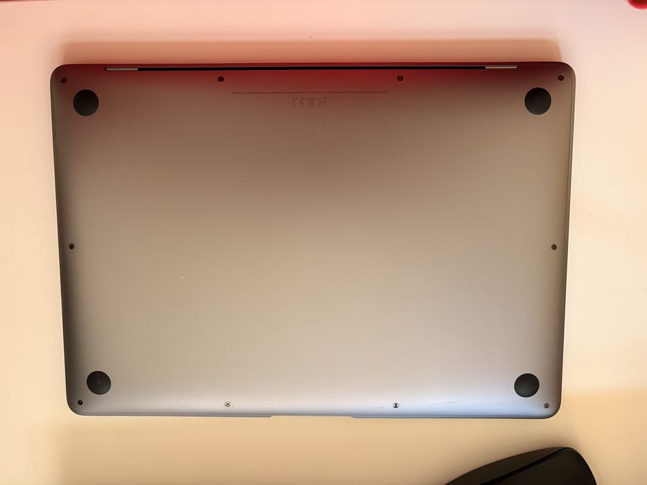 Macbook Air M1 8GB (256GB)