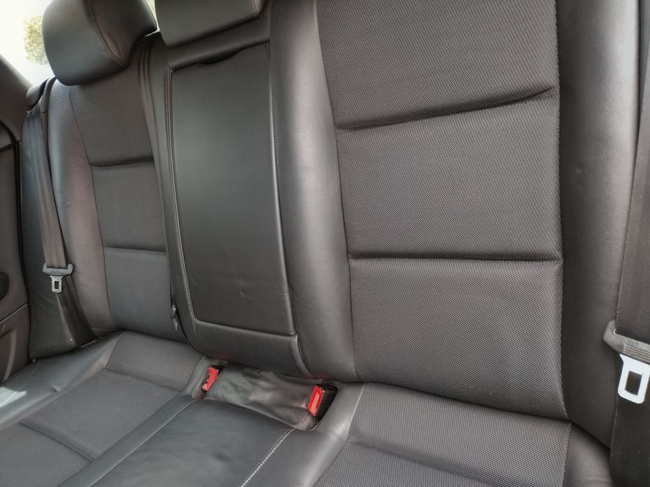Mobilny detailing wnętrza samochodu i pranie tapicerki
