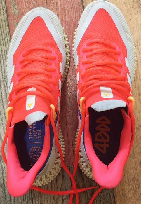 Кросівки adidas 4DFWD 2 у яскравому забарвленні Solar Red/Blue/White