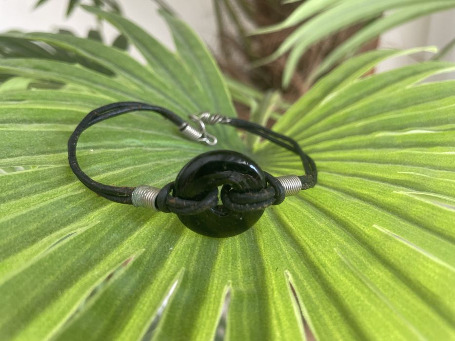 Pulseira pele e vidro