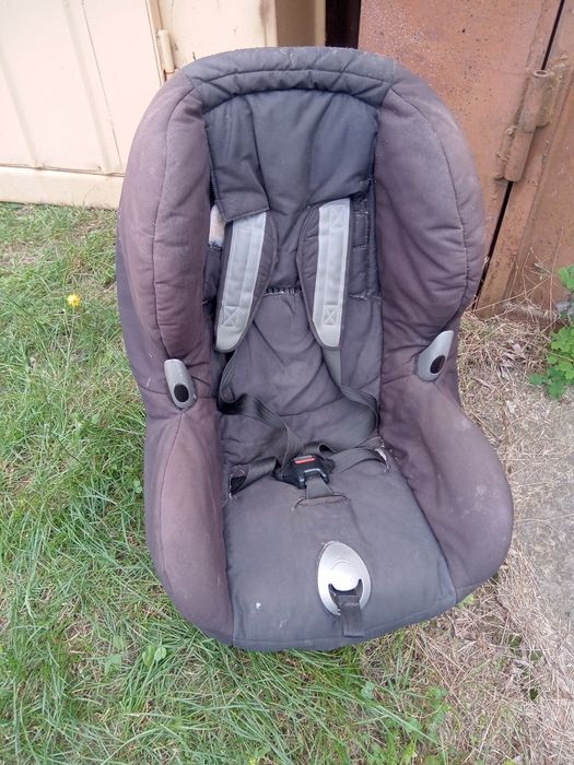 Автокрісла дитячі вживані але повністю функціональні
