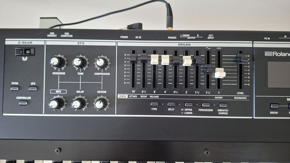 Teclado Roland VR-730 V-COMBO