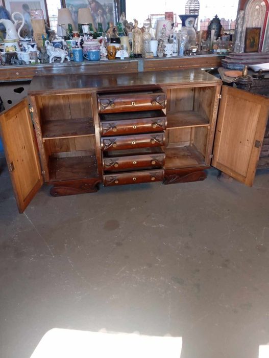 Vendo este móvel muito bonito bom estado