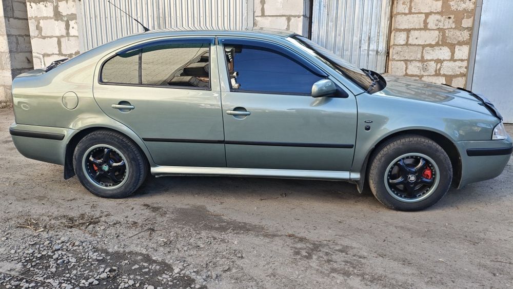 Авто в гарному стані по всім питанням звертайтесь по телефону