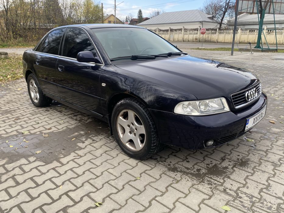 Audi A4 B5 рестайл 1999рік. 1.8 газ/бензин.