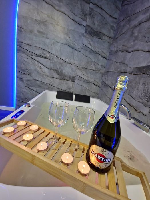 Apartament Centrum Jacuzzi Prywatny Parking  Klimatyzacja  5