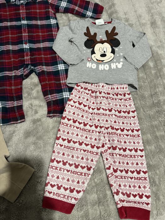 Новорічна піжама,святковий одяг 86р