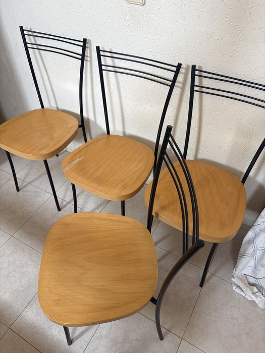 Cadeiras para mesa