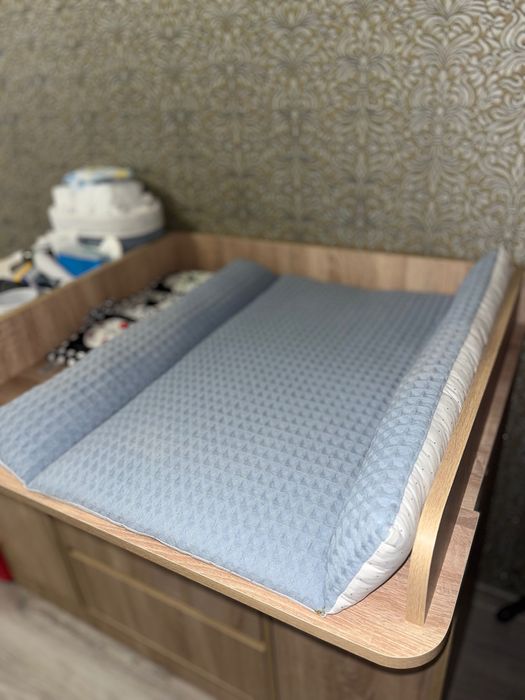 Матрацик на пеленальний столик або комод