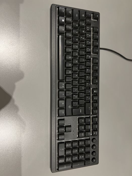 Teclado Razer ornata v3