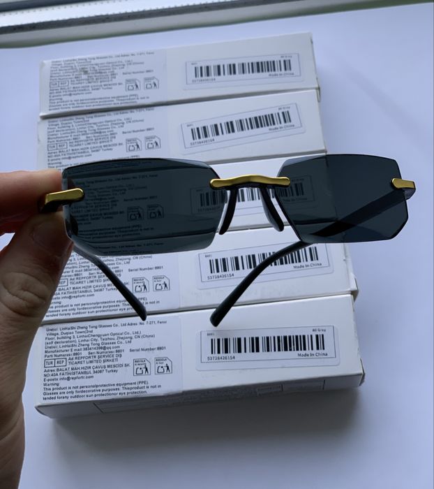 Продам чорні окуляри