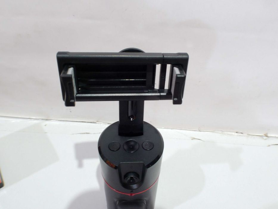 Gimbal P02 do nagrań z funkcją auto śledzenia twarzy AI pilotem obrotowy 360°