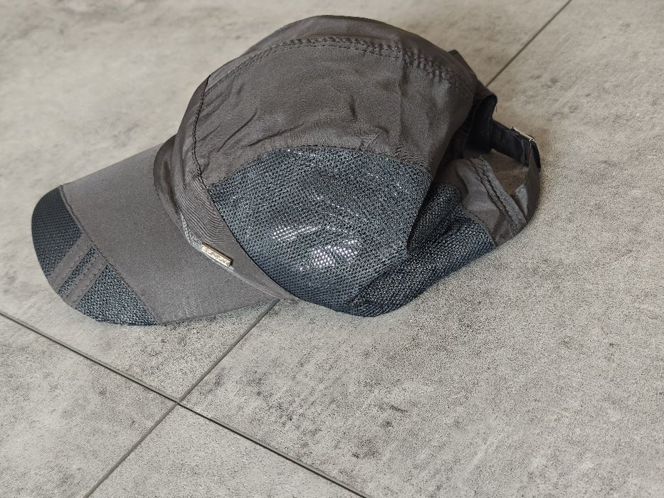 Czapka z daszkiem męska