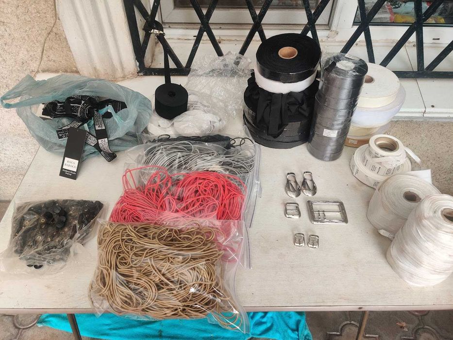 Швейная фурнитура резинка канат пуговица заклепки