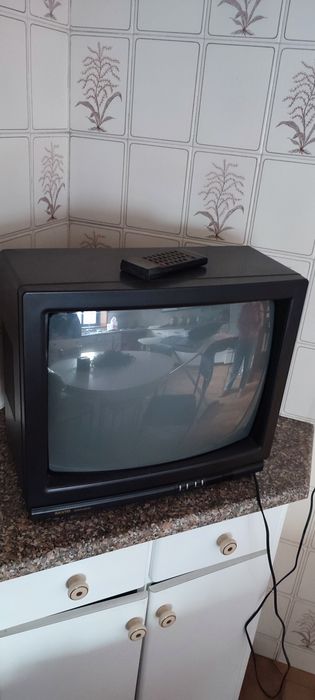 TV Sanyo Preta Sala Quarto Funcionar