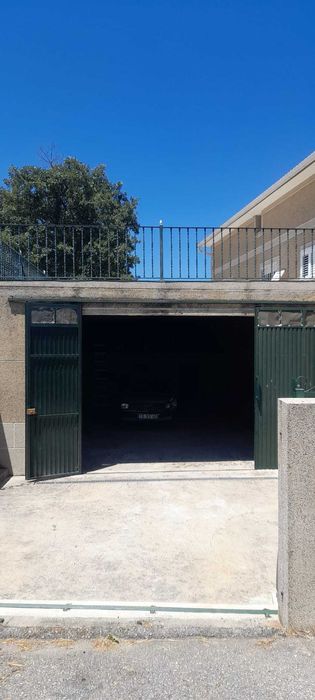 Moradia isolada em aldeia Guarda