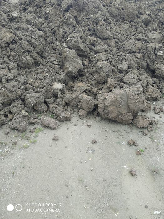 Ziemia wierzchniówka, czarnoziem pH 6,5-7