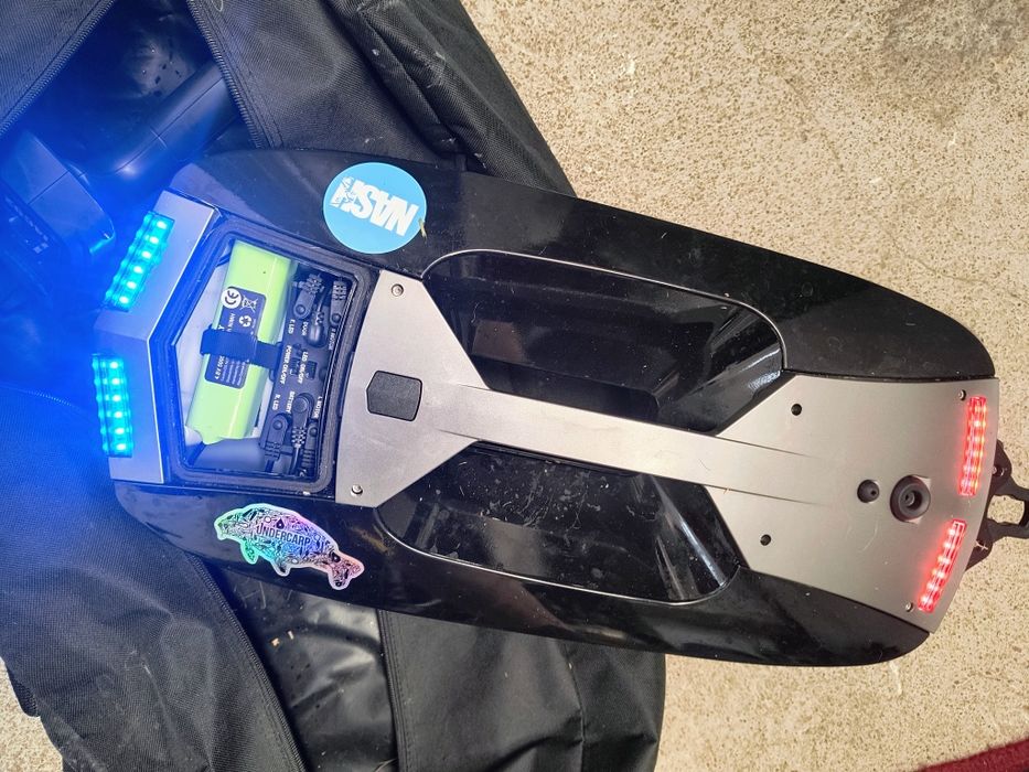 Łódka zanętowa karpiowa