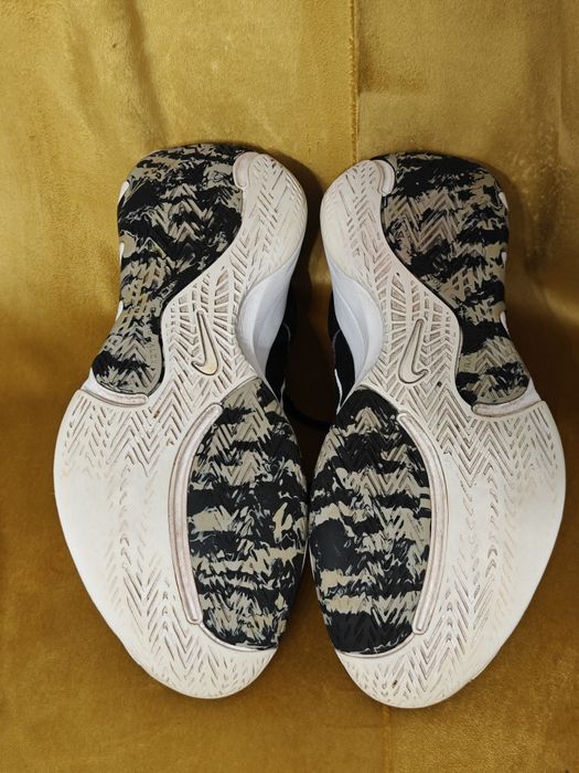 Buty sportowe Nike Giannis Immortality 2  r.40