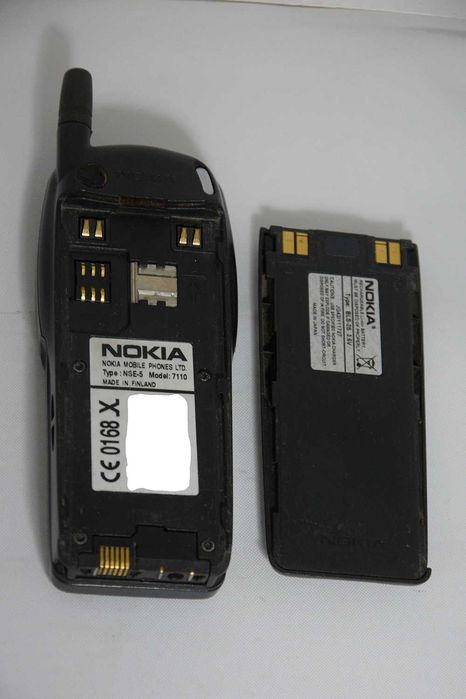 Telemóvel Nokia 7110