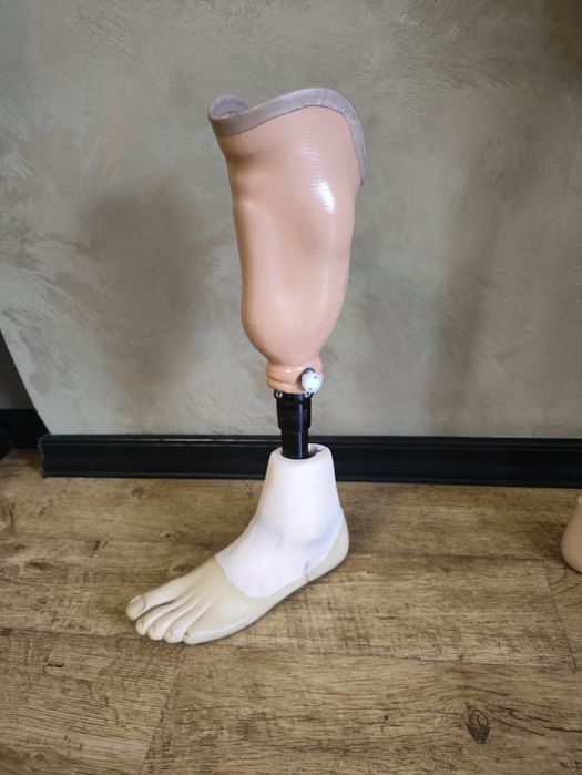 Протез гомілки лівої ноги 27 см
