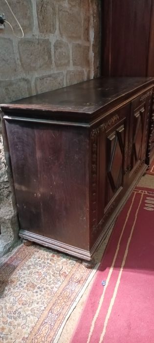 Paramenteiro Móvel Antigo