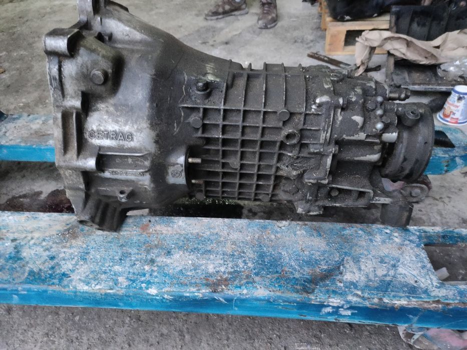 Коробка Getrag 260 BMW 3 E30 Е28 Е34 Е23 Е24 МКПП 2600127090 260.0.127
